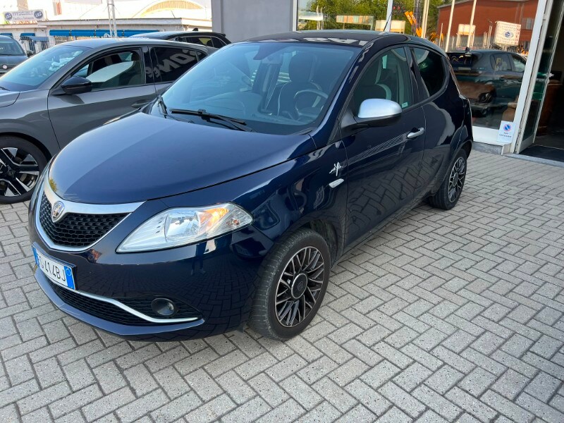 Foto LANCIA Ypsilon 3ª serie